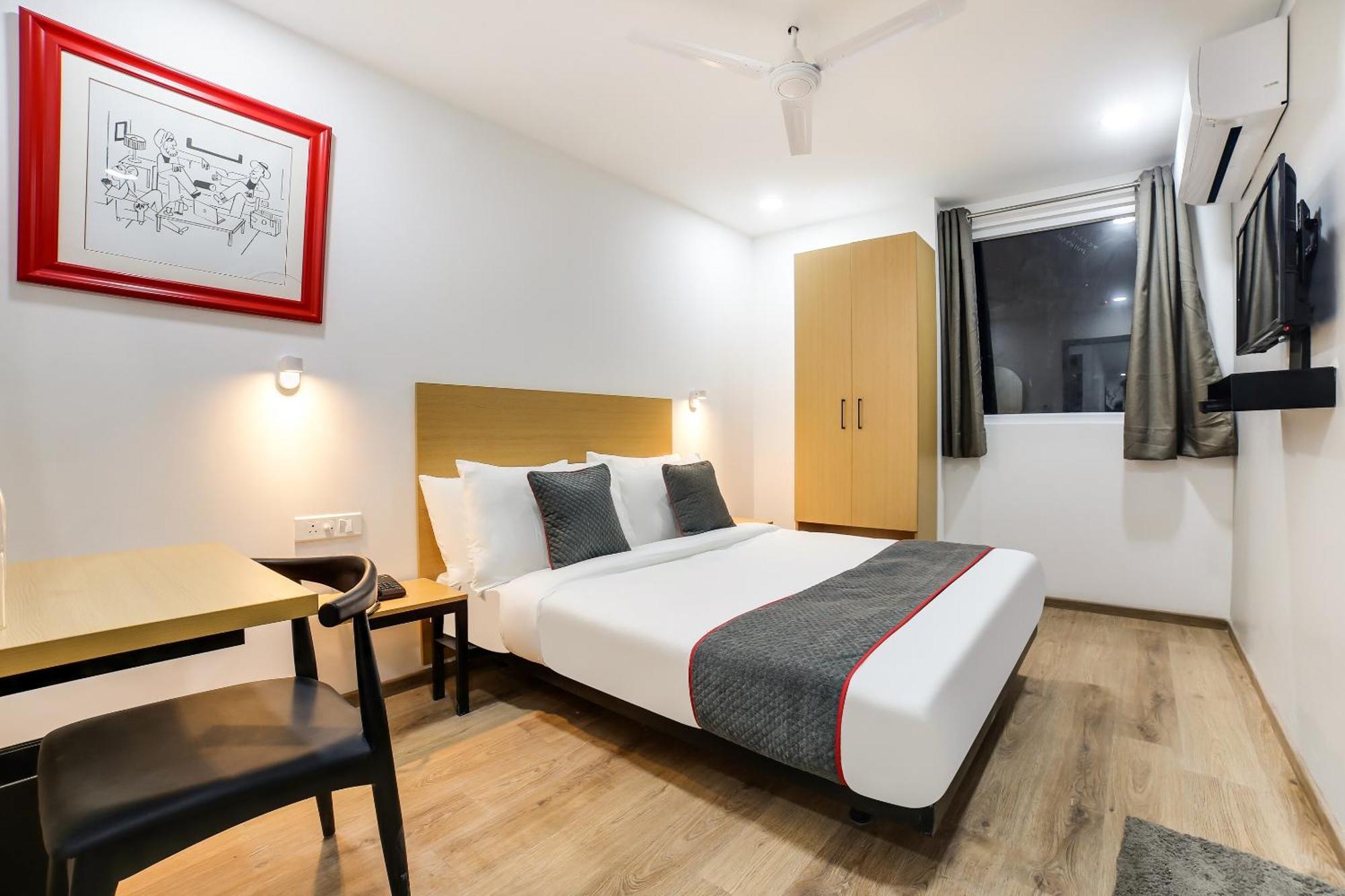 Collection O Ajanta Hotel Ню Делхи Екстериор снимка