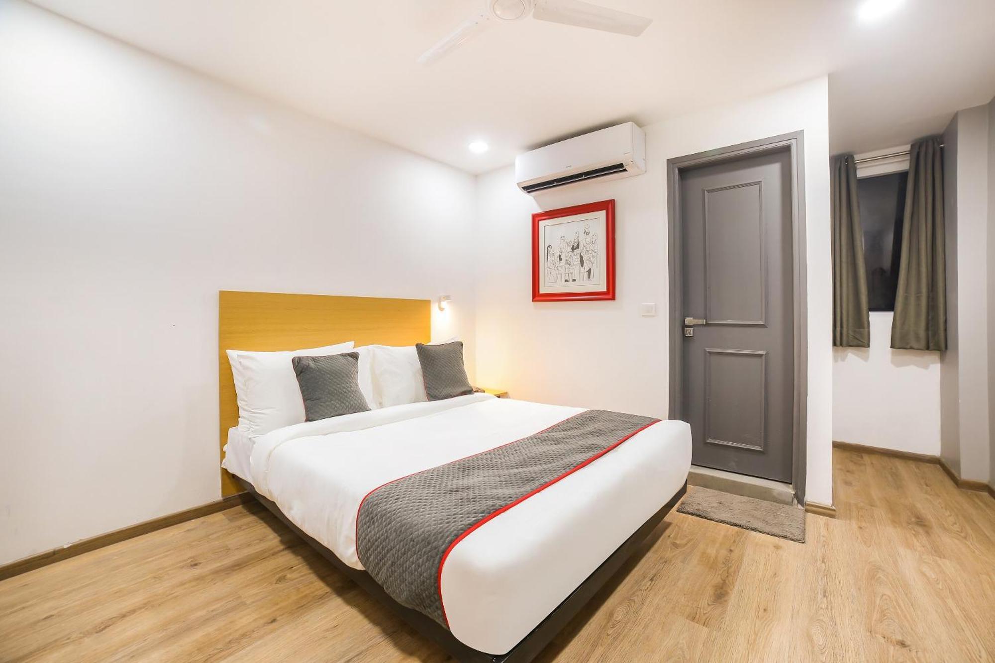 Collection O Ajanta Hotel Ню Делхи Екстериор снимка