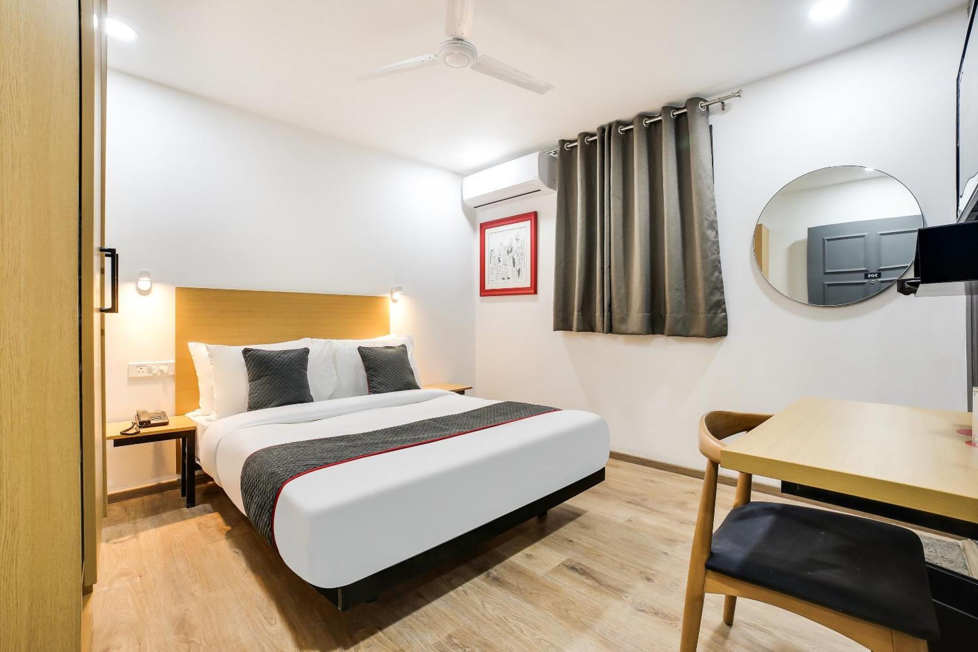 Collection O Ajanta Hotel Ню Делхи Екстериор снимка