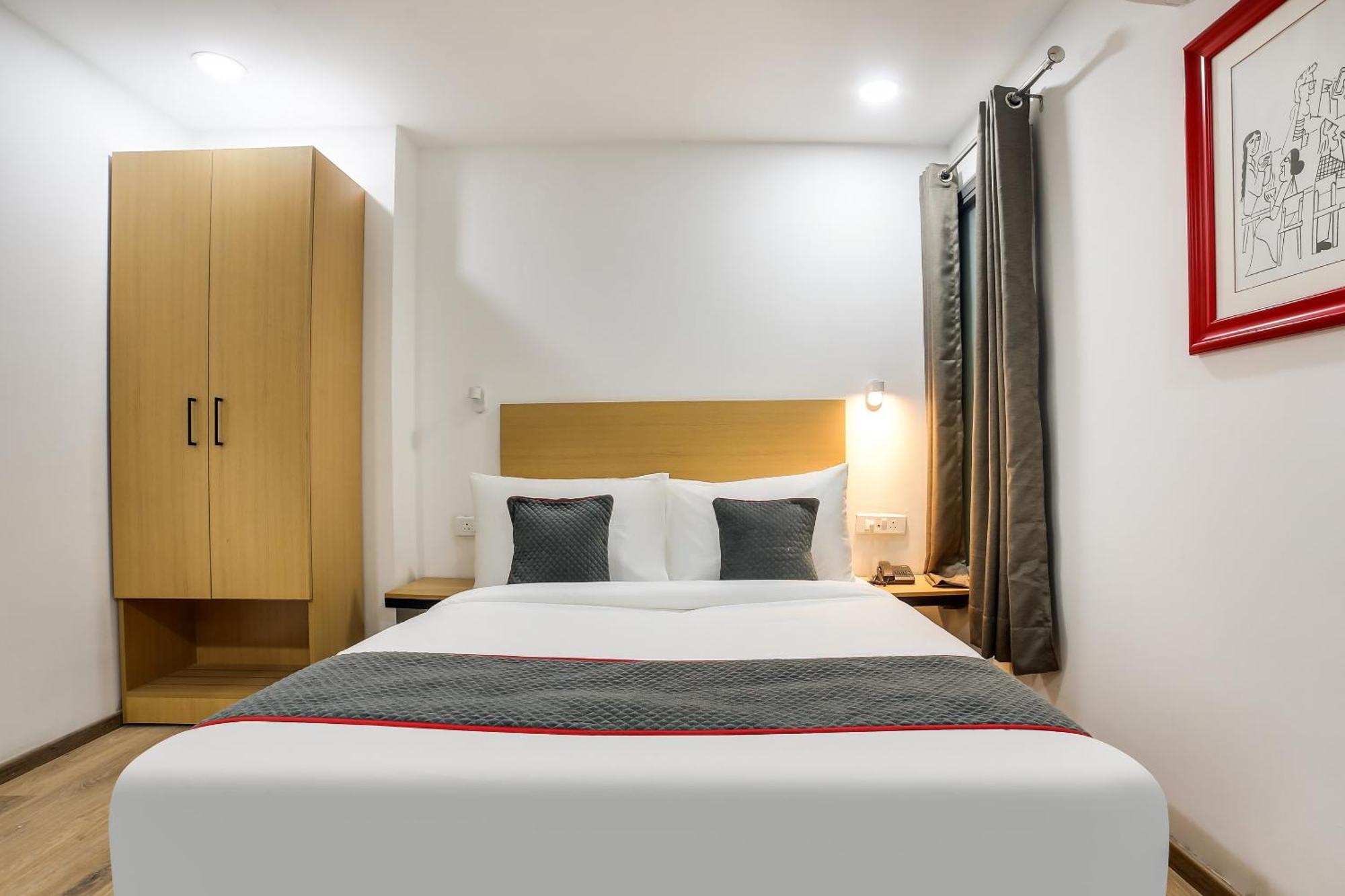 Collection O Ajanta Hotel Ню Делхи Екстериор снимка
