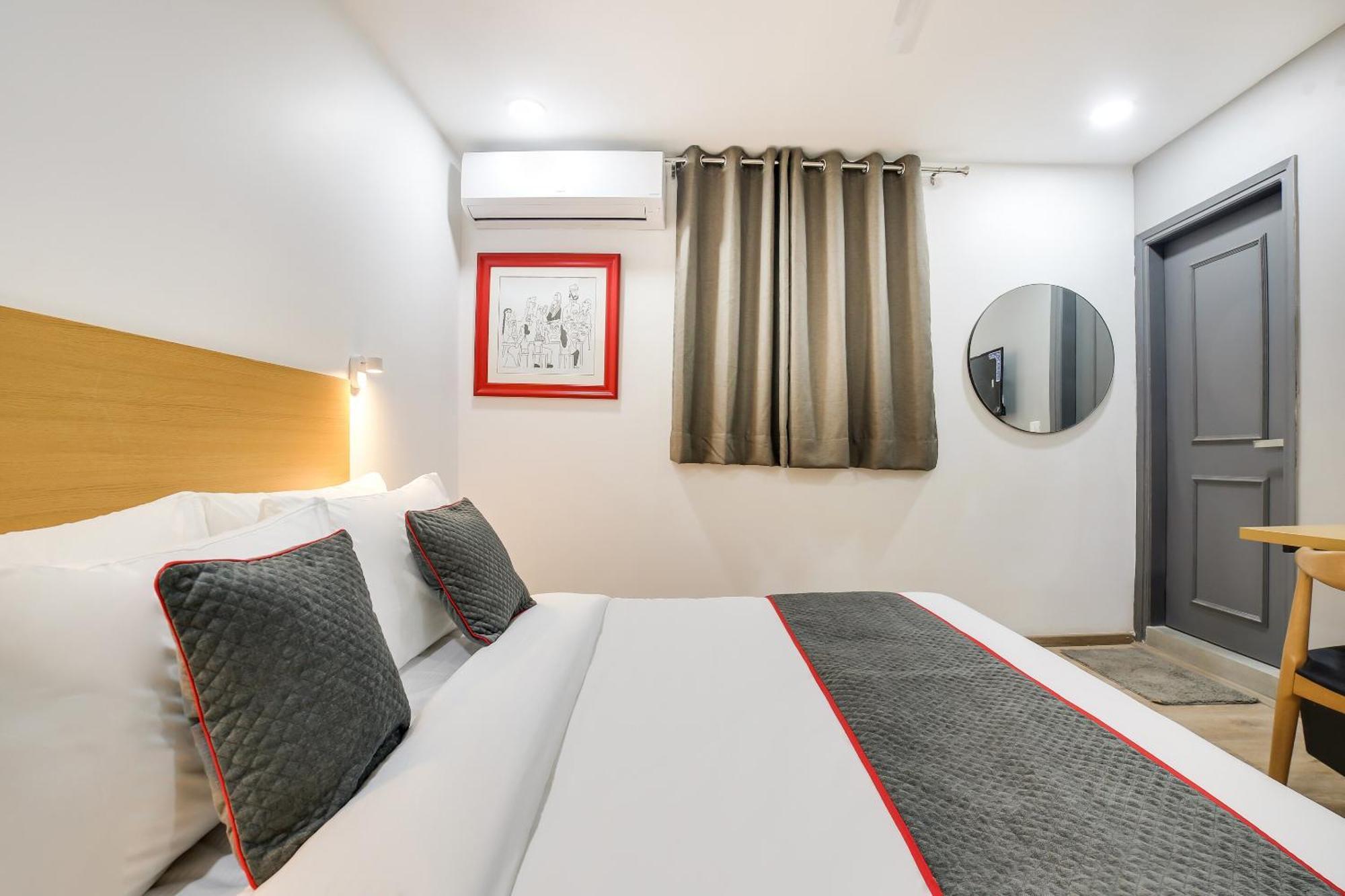 Collection O Ajanta Hotel Ню Делхи Екстериор снимка